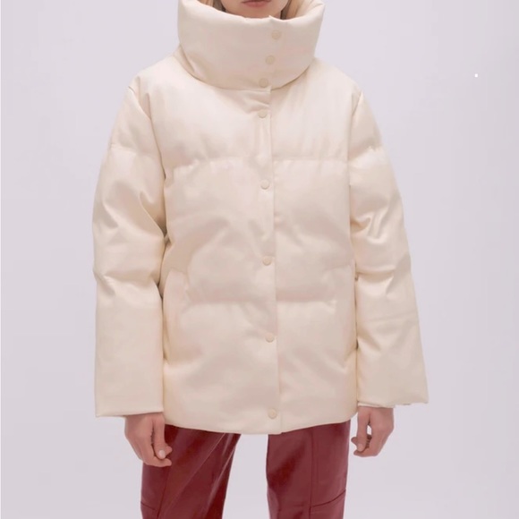 AJE Roamer Puffer Jacket. - Picture 6 of 6